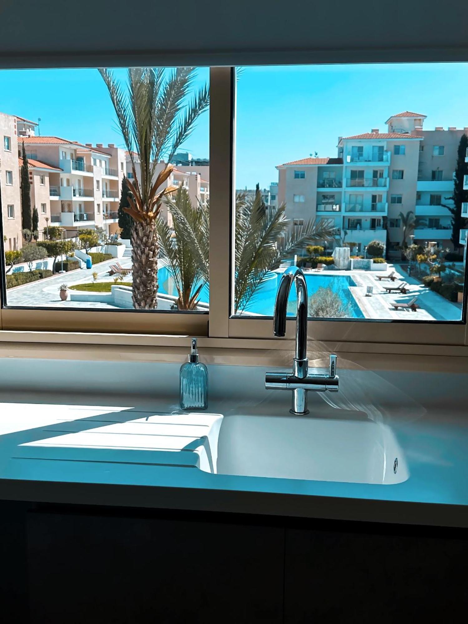 Apartamento Elysia Park Ameliya 202 Paphos Exterior foto